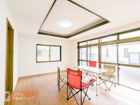 ���r���O �y���r���O�z���n�����ʐ^�B