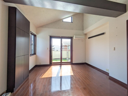  ���z�V��ōL�����邢��Q��