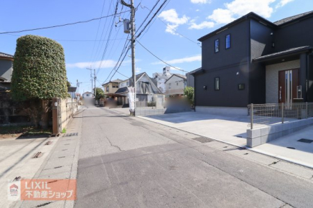 ���̑� ���ʂ��̗ǂ��O�ʓ��H�ŎԂ̏o���肪�X�g���X�t���[�ł���