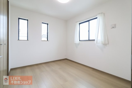  5.25���̗m���ł��� �N���[�[�b�g��������ƕt���Ă��܂��I