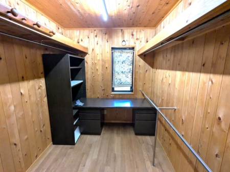 ���[ �E�H�[�N�C���N���[�[�b�g���Ƀf�X�N������܂�