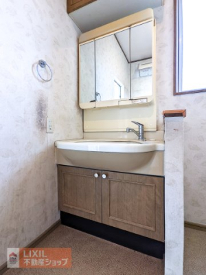 ���ʑ�E���ʏ� ���̗��ɂ����Ղ���[�ł����e�ʂ̃~���[�L���r�l�b�g�I ���E�̋��𒲐�����΁A�㓪���̃w�A�X�^�C���܂ł�������m�F���邱�Ƃ��ł��܂���