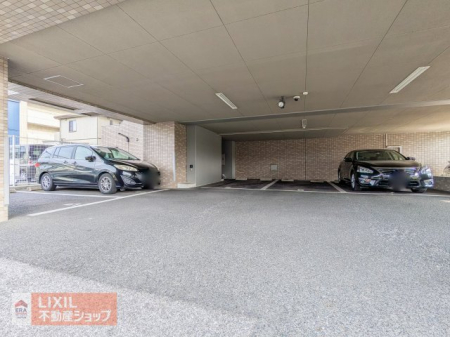  �~�n���ɕ��u���ԏꂪ14�䕪����܂��B�i���ԏ�̈ʒu�ɂ��ẮA2�N��1�񒊑I�Ō��肵�܂��B�j