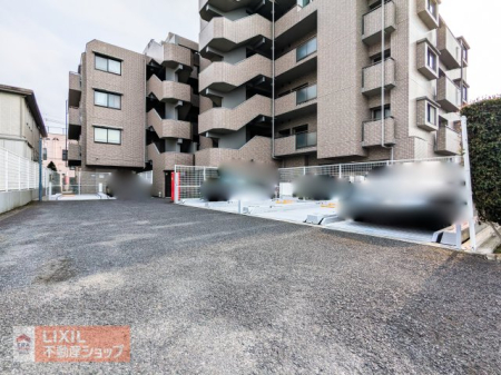  �~�n���ɋ@�B�����ԏꂪ18�䕪����܂��B�i���ԏ�̈ʒu�ɂ��ẮA2�N��1�񒊑I�Ō��肵�܂��B�j