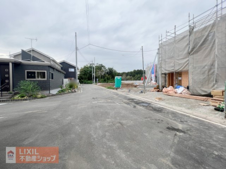 ���̑� �O�ʓ��H�̌��n�����ʐ^�ł��B��Ƃ�̂��铹����y�X���ԂȂǁA���n�ł��m�F���������B