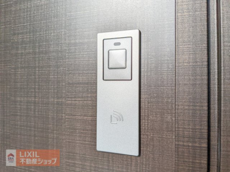  ���փh�A���d���b�N�ɂ��邱�ƂŁA�D�_��󂫑��Ɍ��փh�A����Ƃ̒��ɐN������邱�Ƃ�h�����ƂɂȂ���܂��B