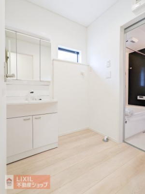  �����h���[�X�y�[�X�͉Ǝ������Ȃǎg�����肪�悭�A�����󂪂��₷���ł��ˁB