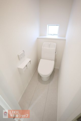 �g�C�� �ׂ��ȉ��x���߂��ł��A�����E���K�Ɏg�p�ł��鉷�����@�\�t�g�C�����̗p���Ă��܂��B