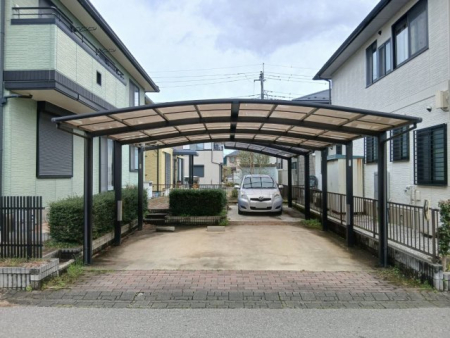 ���ԏ� �y���ԏ�^���n�ʐ^�z�������Ƃ������ԃX�y�[�X�́A����Q��A���v�R�䒓�ԉ\�B�R���N���[�g�d�グ�B