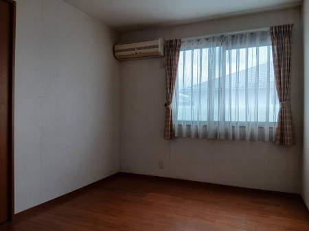 ���̑����� �y�m���^���n�ʐ^�z�Q�K�Q���̗m���́A��ɖʂ������ɂ���������ǍD�B�N���[�[�b�g���ݒu����Ă��܂��B