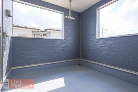 �o���R�j�[ ���ꂽ���͕z�c��ѕz�A�V�[�c�Ȃǂ������ĕz�c�̐��������ۂĂ܂��B�V�������͔��G�肪�C���������ł���ˁB