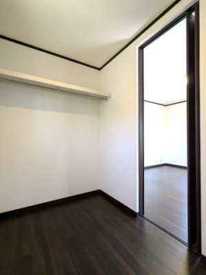 ���[ 2F�Q���E�H�[�N�C���N���[�[�b�g