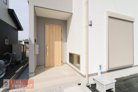  ���n�����ʐ^�B�������Ƃ������ցB���s���̂���|�[�`�ŉJ�̓������S�ł��B