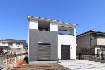 ���n�O�ώʐ^ �V���v���Ŗ��ʂ̂Ȃ��������ꂽ�f�U�C���ł��B���ՓI�ȃX�^�C���b�V�����ŁA�����Z��ł��O���邱�Ƃ��Ȃ��O�ς����͂ł��B