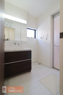  �����h���[�X�y�[�X�͉Ǝ������Ȃǎg�����肪�悭�A�����󂪂��₷���ł��ˁB