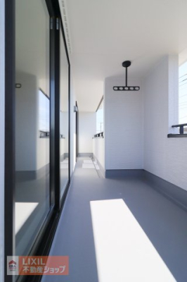 �o���R�j�[ ���ꂽ���͕z�c��ѕz�A�V�[�c�Ȃǂ������ĕz�c�̐��������ۂĂ܂��B�V�������͔��G�肪�C���������ł���ˁB