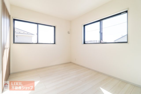  ��ʍ̌��ő��z���������ɓ���₷���A�����͂ƂĂ����邢�ł��B