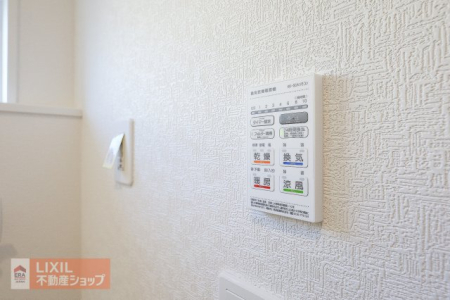 ���̑����� �Ă͗����A�~�͉����A�J�̓��͊����Ȃǂ��낢��ȗp�r�ɂ��g�����������闁�������g�[�@���t���ĕ֗��ł���