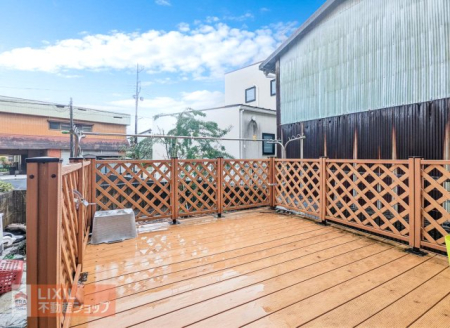 ���̑� ���r���O�ƈ�̉�����L�X�E�b�h�f�b�L�B�e�B�[�^�C����Ǐ����y���ތe���̏�Ƃ��Ă͂������A�V�C�̗ǂ����̃����h���[�X�y�[�X���̋�ԂƂ��Ă��Z�B����̒��ŋC�y�Ɏ��R�����������ґ�ȓ����Ȃł��B