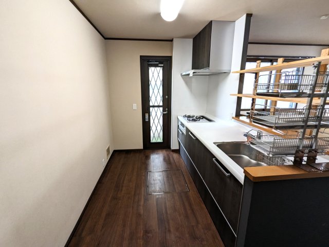�Ȗ،�������s���� 1476-5�̒��È�ˌ��ẴL�b�`��